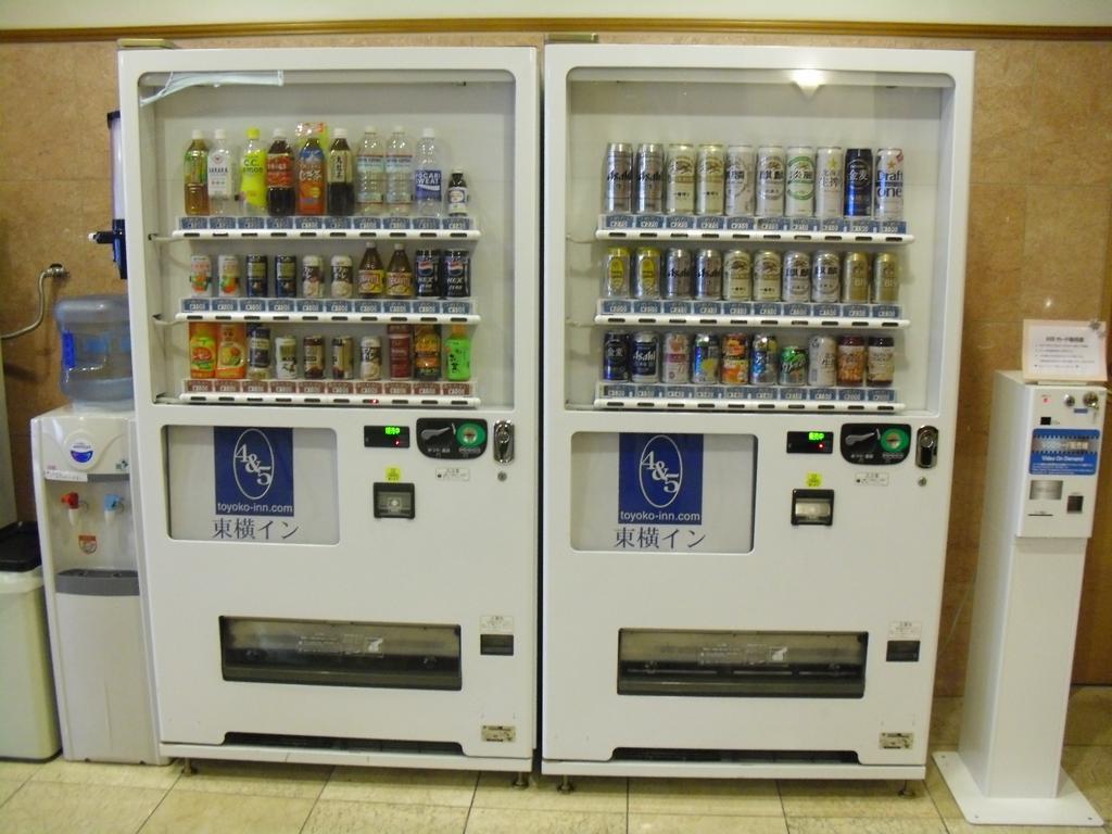 Toyoko Inn Naha Omoromachi Ekimae Екстер'єр фото